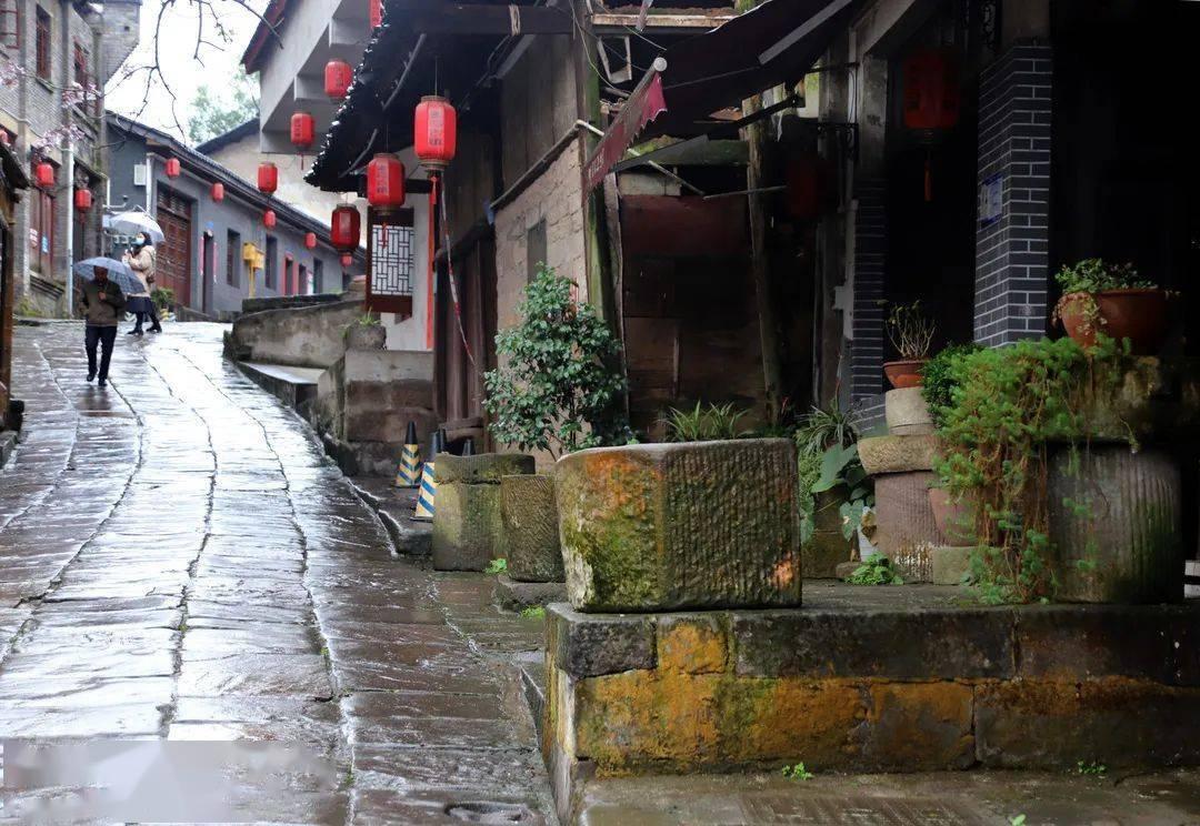 重庆游玩需要几天？重庆攻略：四天行程，完美体验山城风情！